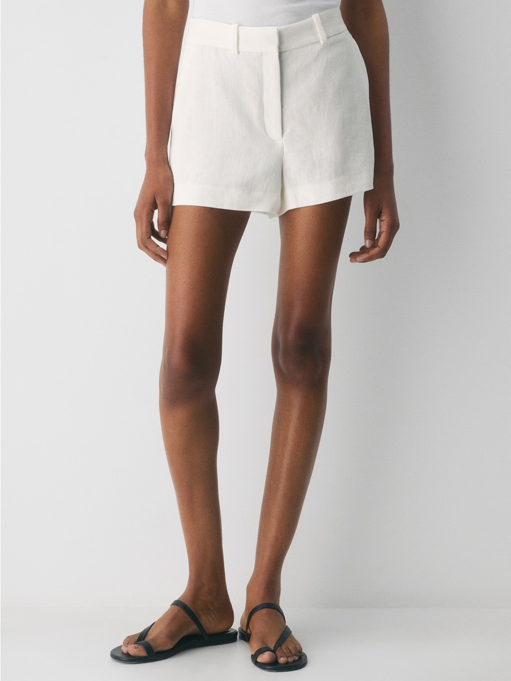 Aritzia New Agency Mini Short - PowerLinen™